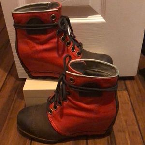 Sorel Wedges